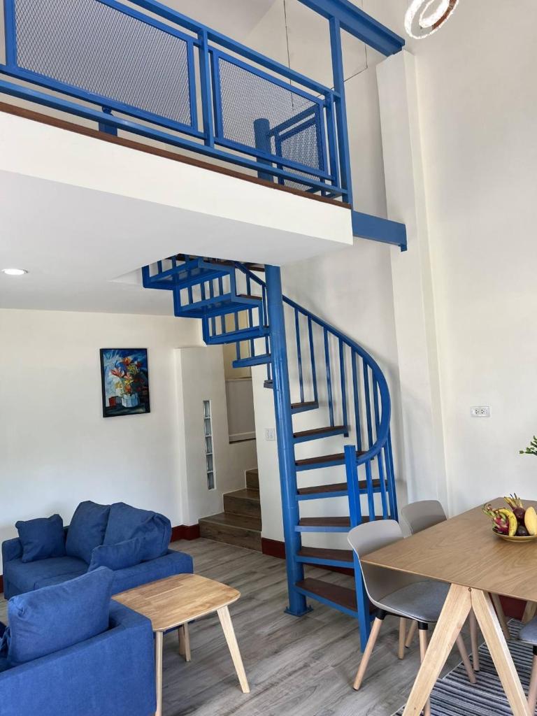 Charming New Italian Style 1st Floor Maisonnette photo 3