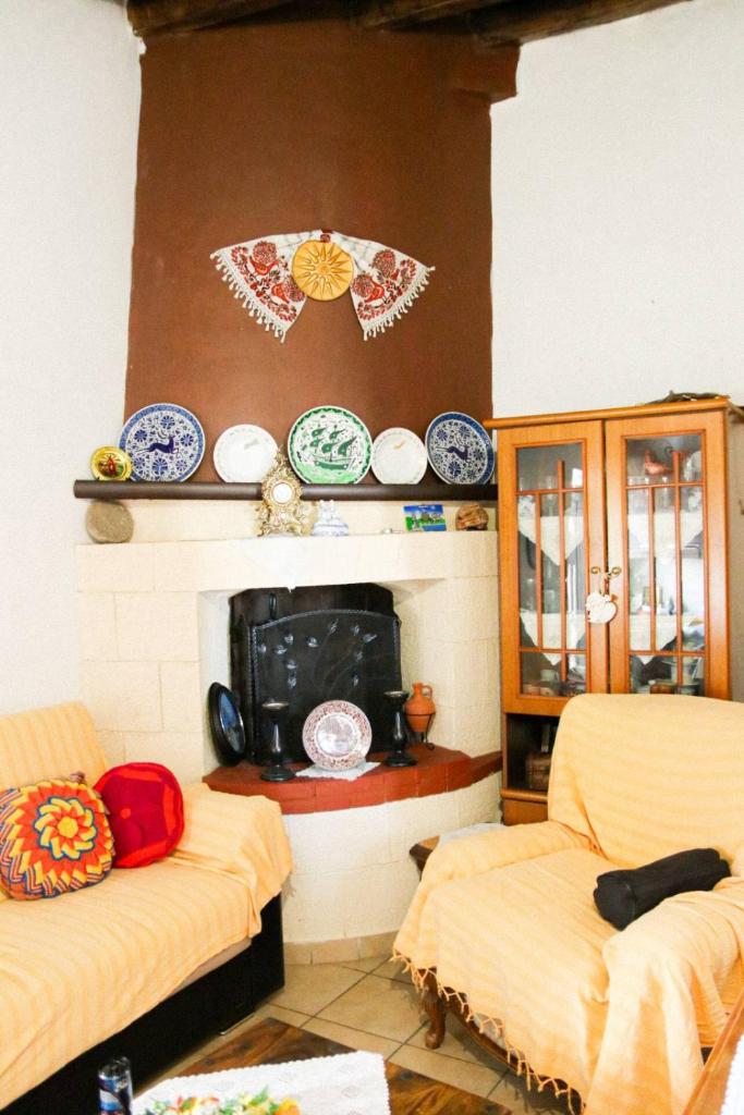 Traditional House in Laerma photo 3