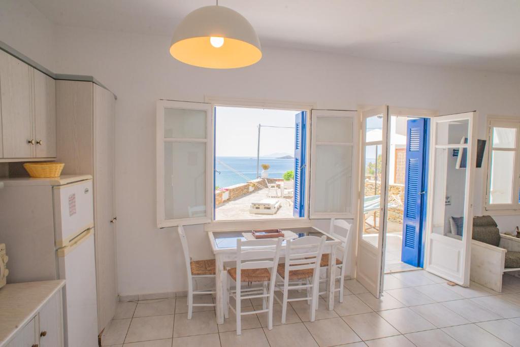 Delmare Lovely family house with majestic Aegean view photo 4