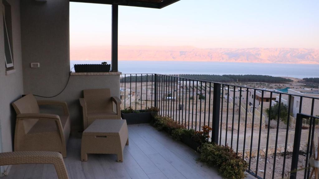 בין הר ובין ים photo 3