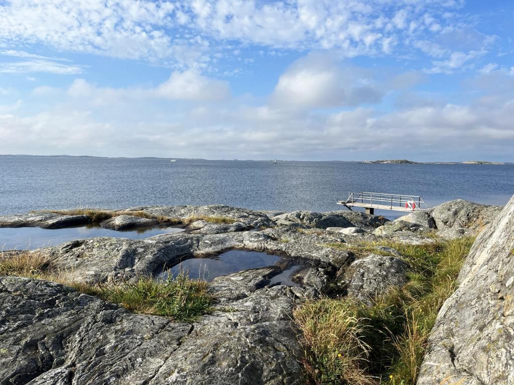 Unique holiday accommodation on Langholmen in Gothenburgs western archipelago photo 4