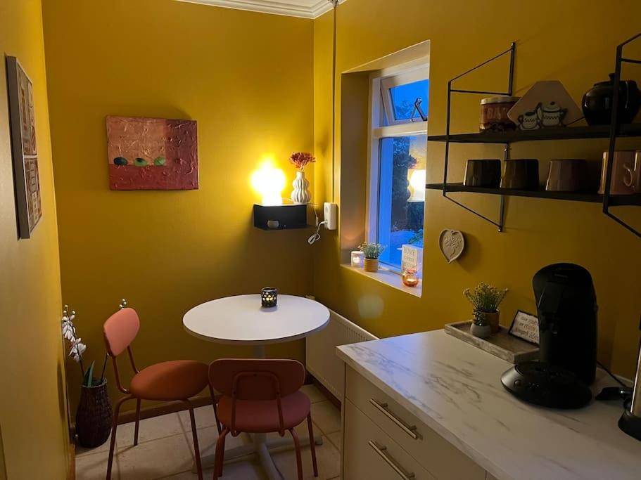 Charming 3 bedroom apartment photo 4