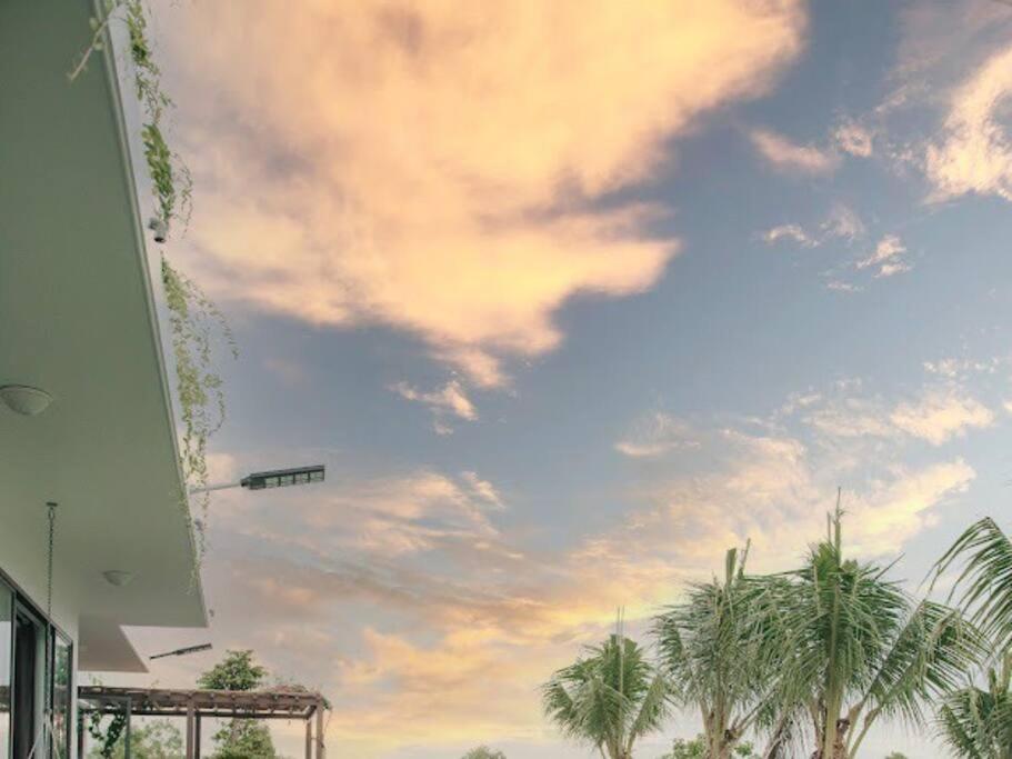 Sunset Hill Villa - Large Swimming Pool