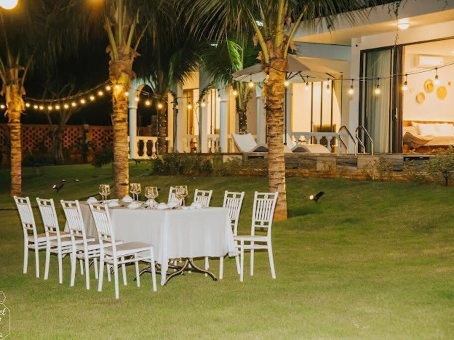 Sunset Hill Villa - Large Swimming Pool