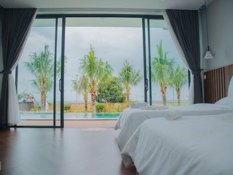 Sunset Hill Villa - Large Swimming Pool