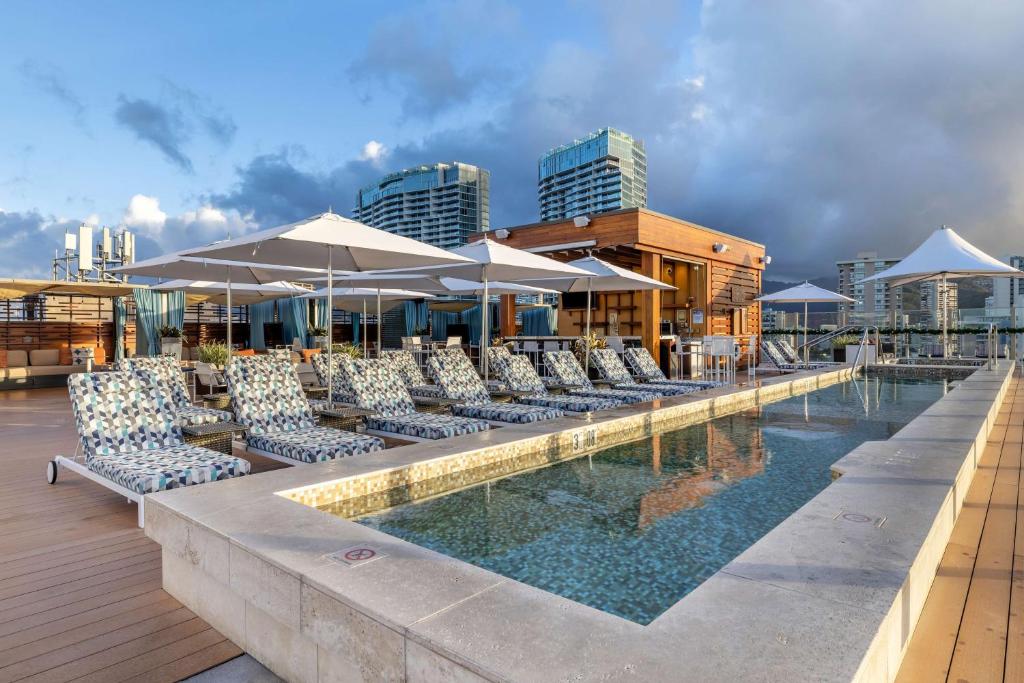Hilton Grand Vacations Club Hokulani Waikiki Honolulu image