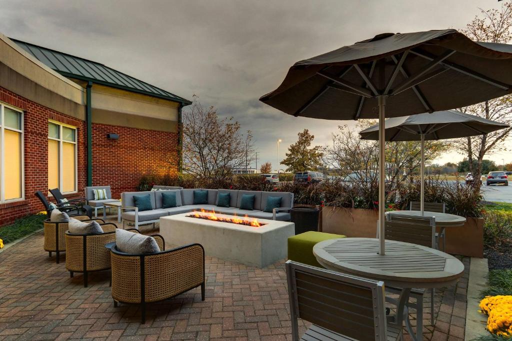 Hilton Garden Inn Indianapolis Airport photo 2