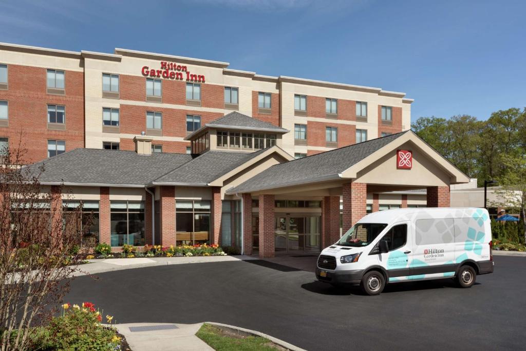 Hilton Garden Inn Stony Brook image