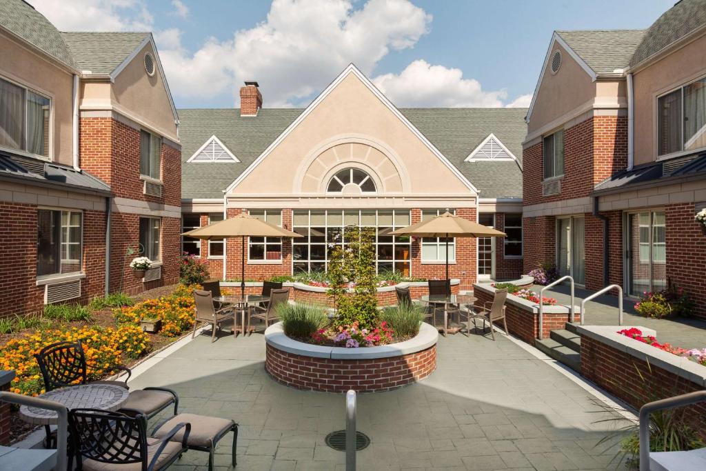 Hilton Garden Inn Lancaster photo 1