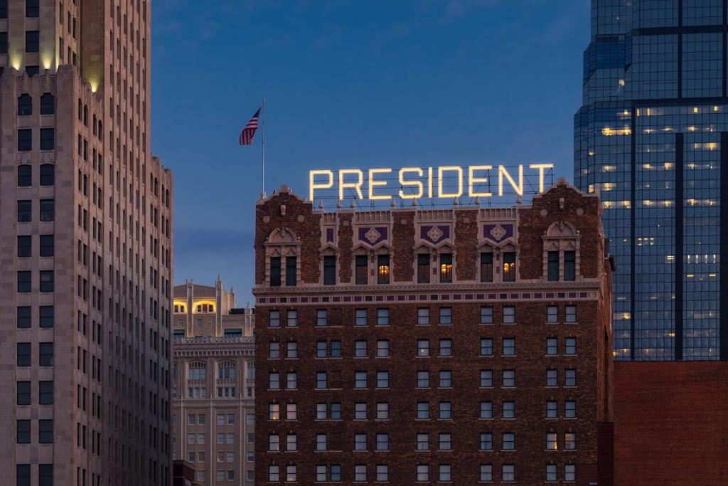 Hilton President Kansas City photo 2