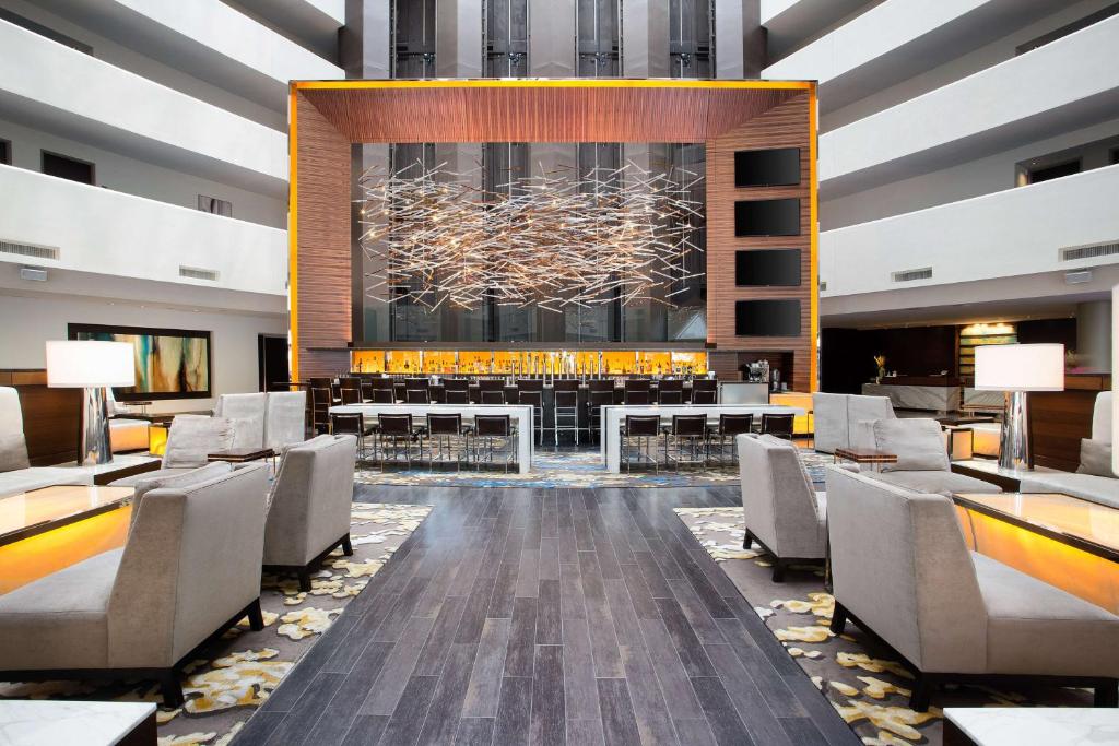 Hilton McLean Tysons Corner image