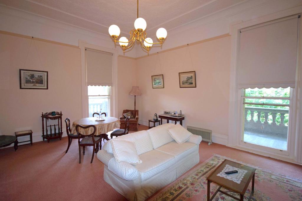 Kilmany Park Estate photo 1