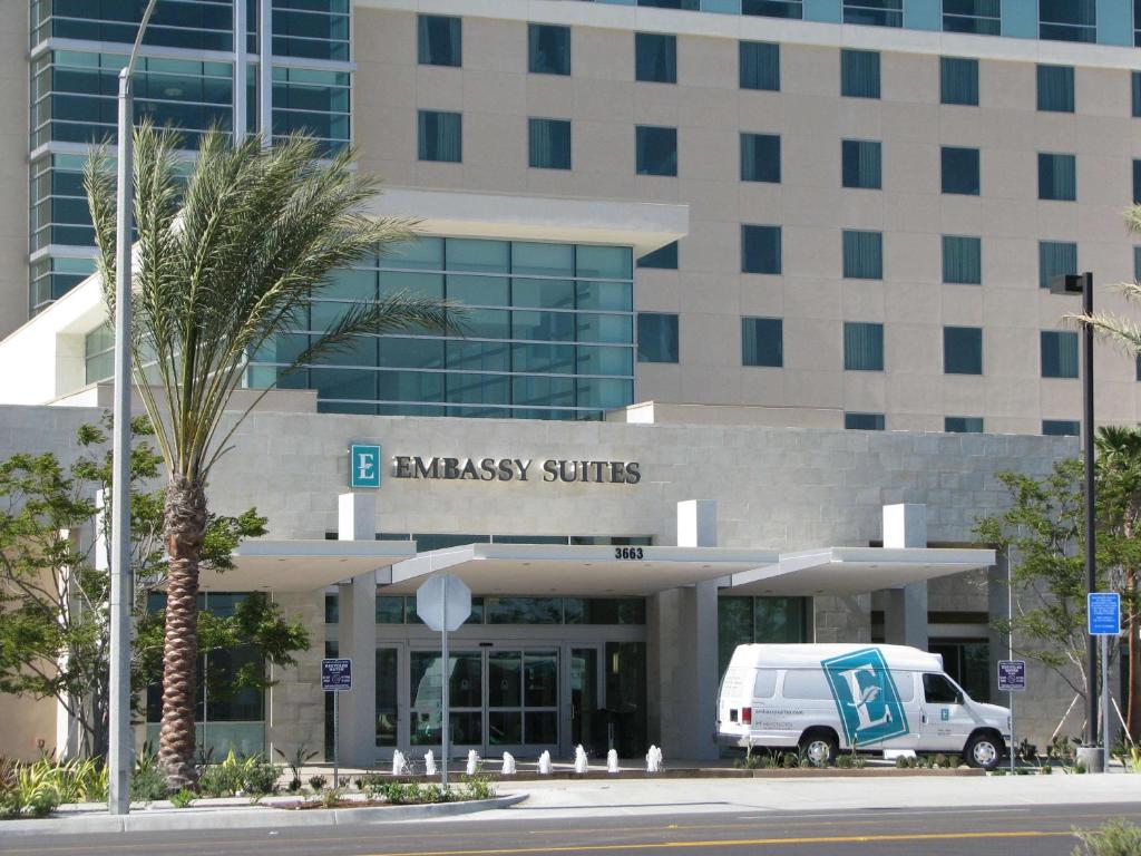 Embassy Suites Ontario - Airport photo 1