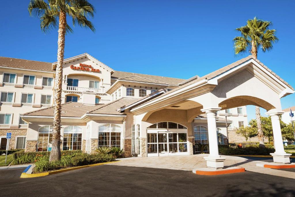 Hilton Garden Inn Ontario/Rancho Cucamonga image