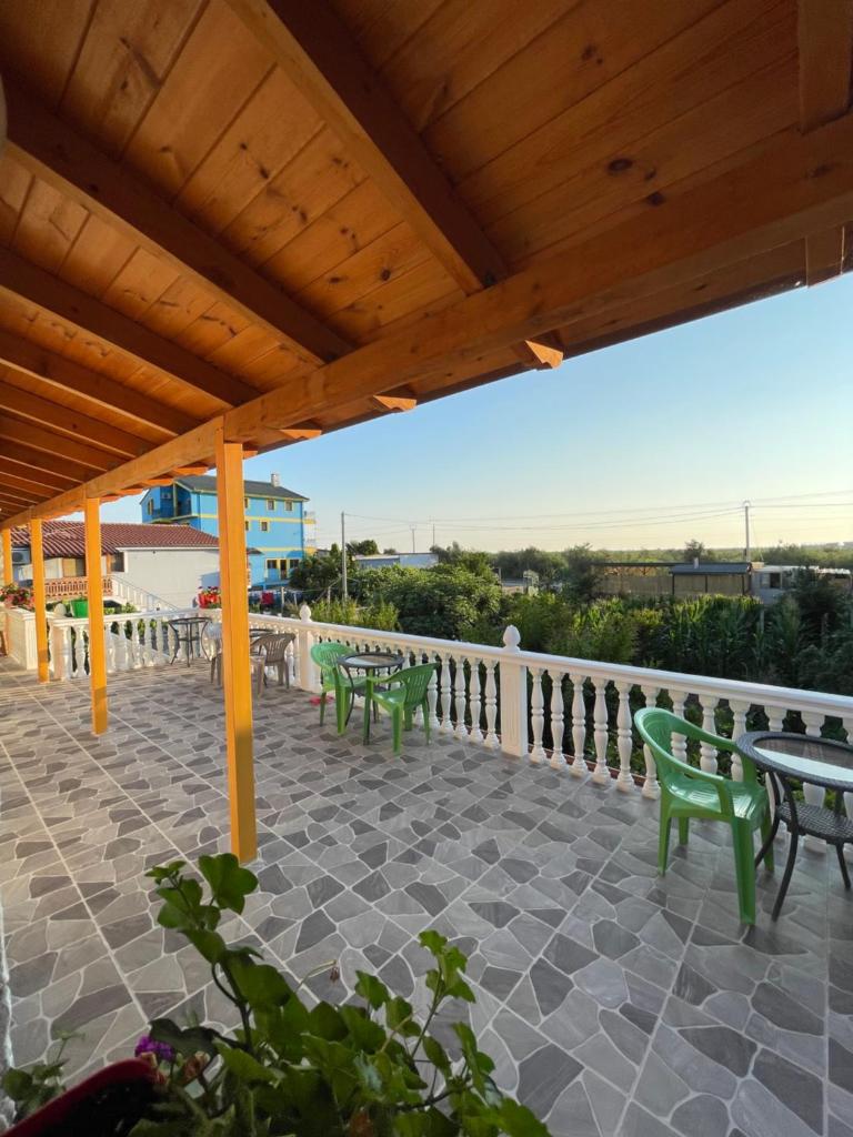 Holiday House photo 2
