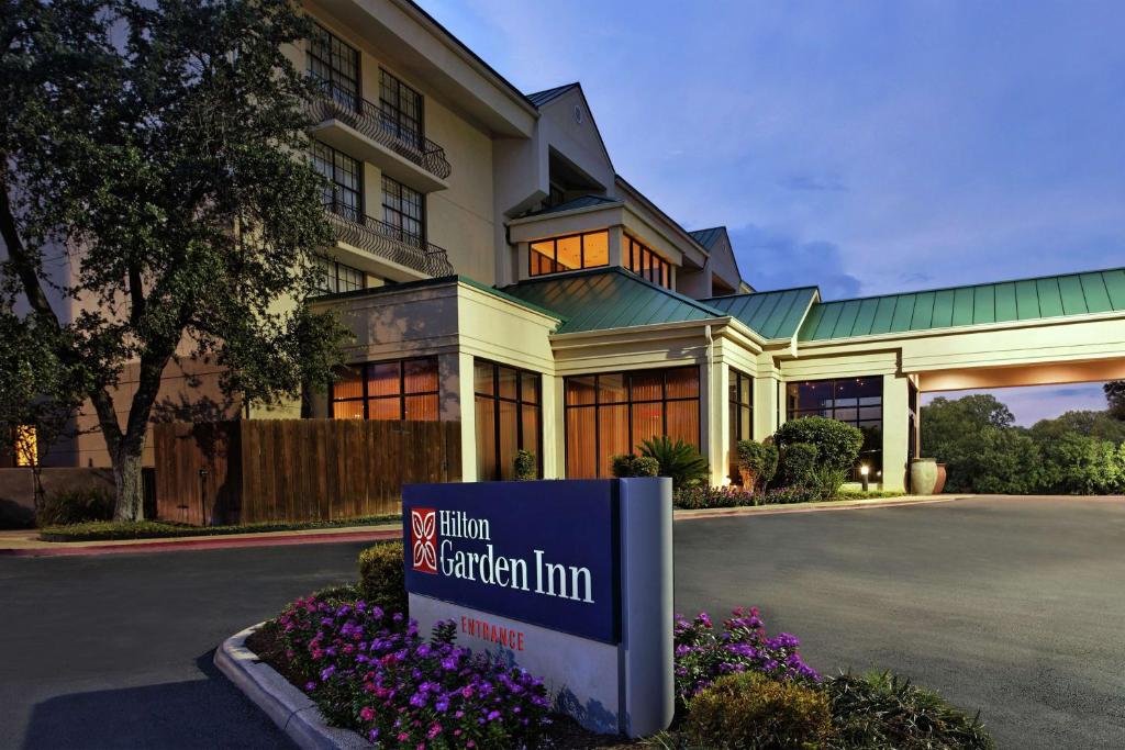 Hilton Garden Inn San Antonio Airport image