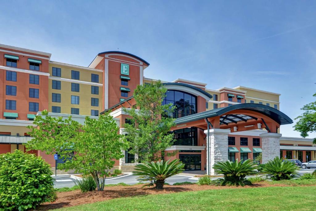 Embassy Suites by Hilton Savannah Airport image