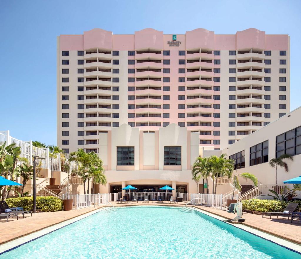 Embassy Suites by Hilton Tampa Airport Westshore image