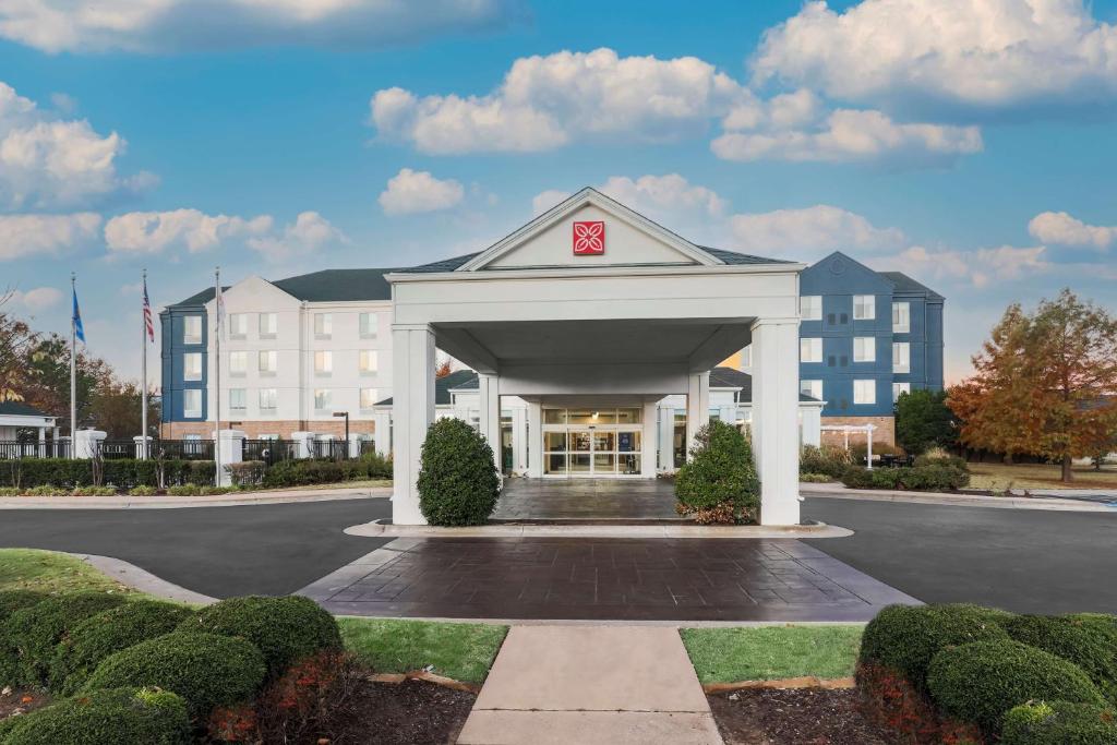 Hilton Garden Inn Tulsa South image