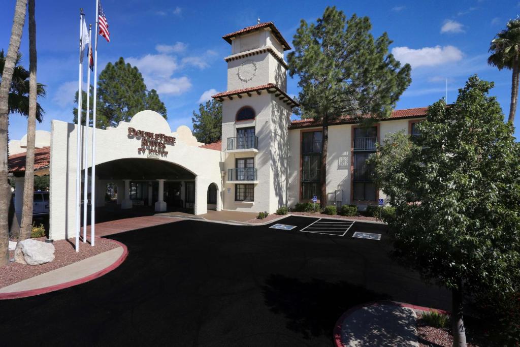 DoubleTree Suites by Hilton Tucson Airport image