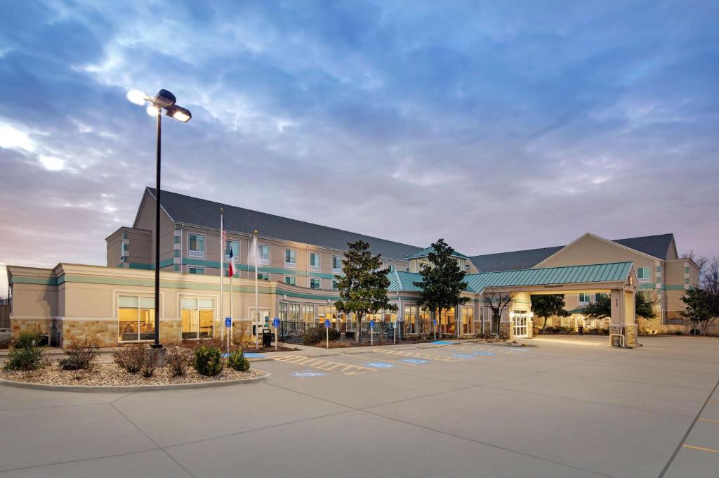 Hilton Garden Inn Tyler photo 2