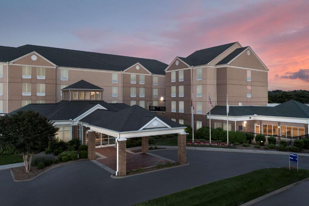 Hilton Garden Inn Knoxville West/Cedar Bluff photo 3