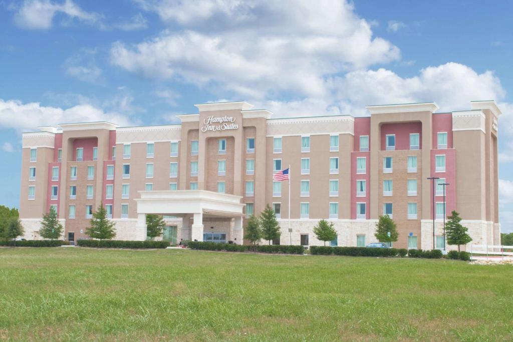 Hampton Inn & Suites Dallas/Frisco North-FieldhouseUSA image