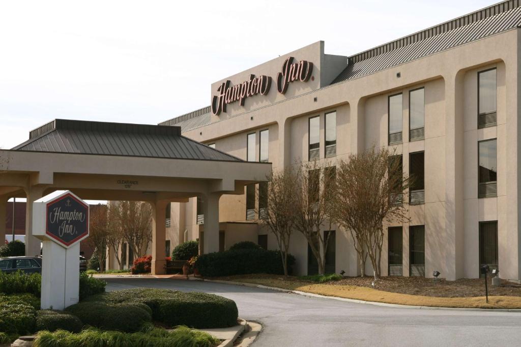 Hampton Inn Atlanta-Town Center/Kennesaw image