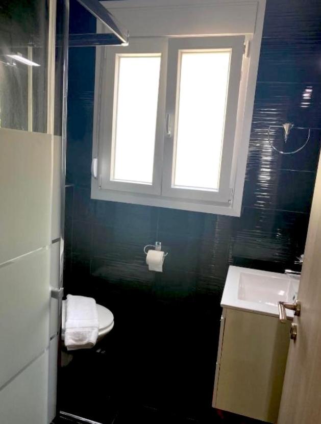 Chrystal Boutique Suite photo 1