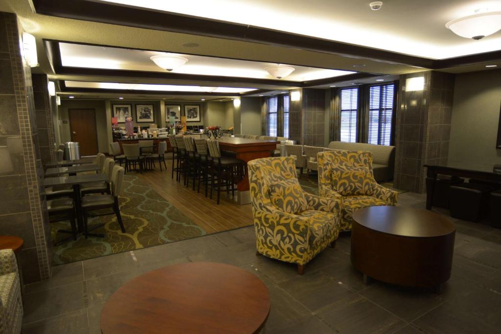 Hampton Inn Warsaw photo 2