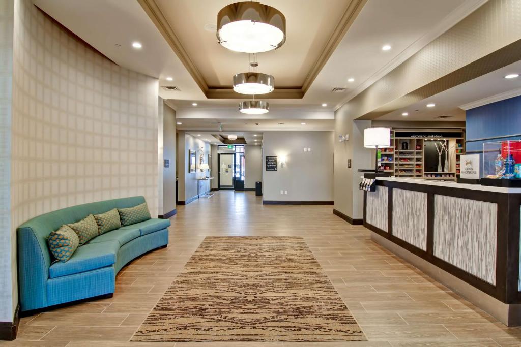 Hampton Inn & Suites by Hilton Saskatoon Airport photo 2