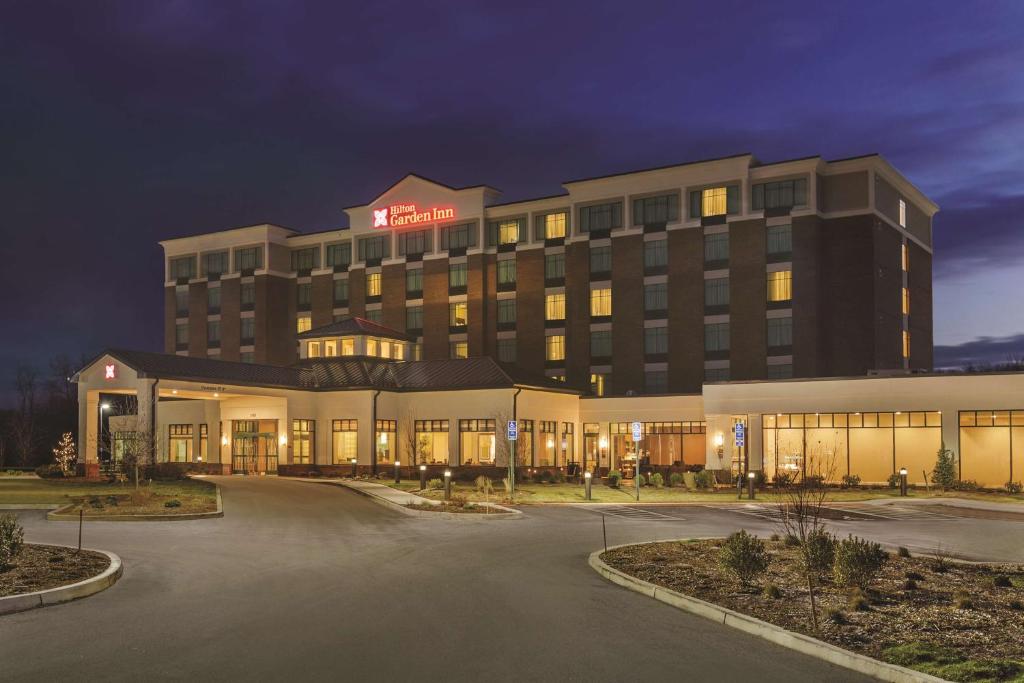 Hilton Garden Inn Wallingford/Meriden image