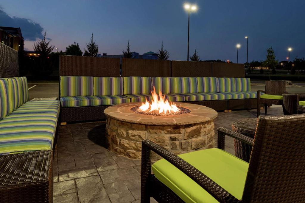 Home2 Suites by Hilton Atlanta South/McDonough photo 1