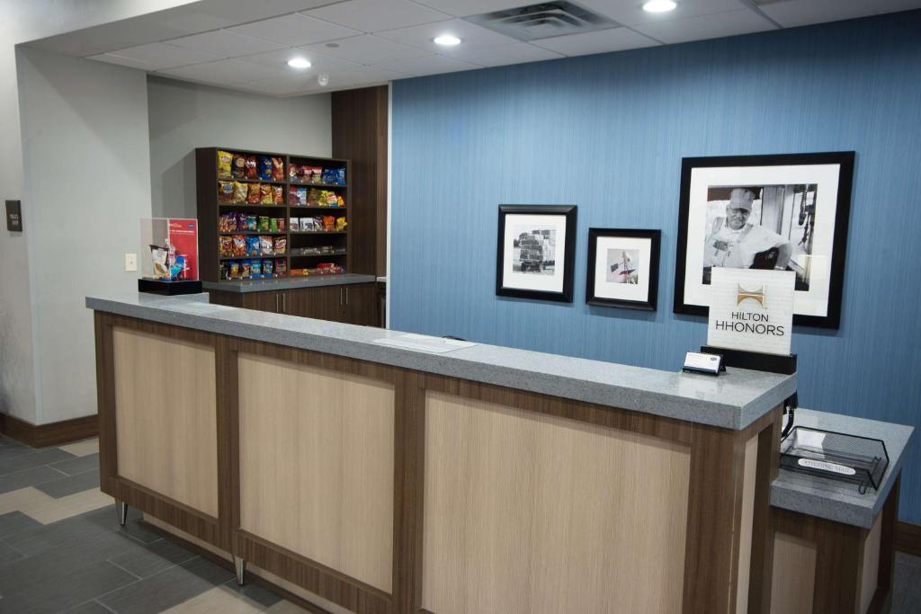 Hampton Inn & Suites Stillwater West photo 3