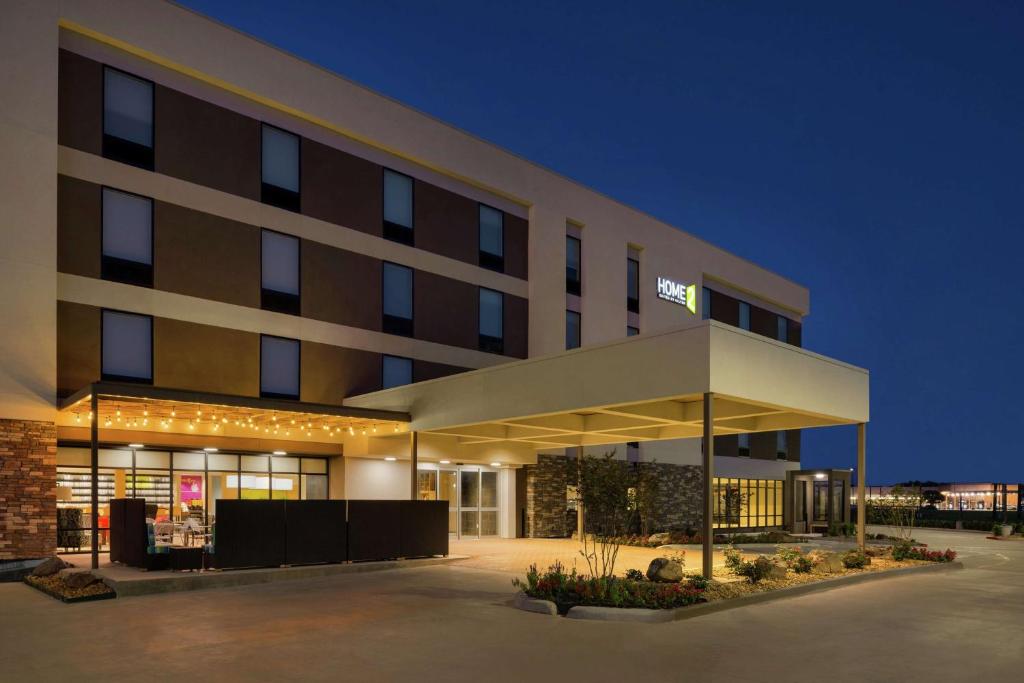 Home2 Suites by Hilton Alexandria photo 2