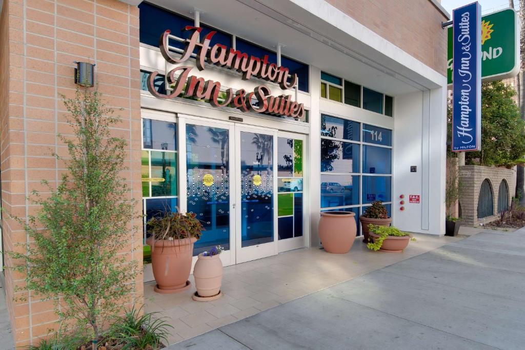 Hampton Inn & Suites Los Angeles - Glendale photo 3