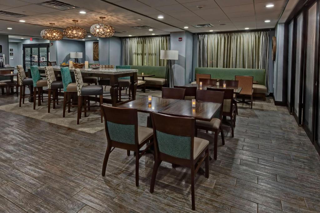 Hampton Inn Summerville SC photo 3