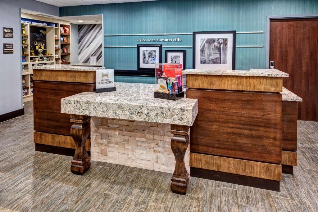 Hampton Inn Summerville SC photo 4