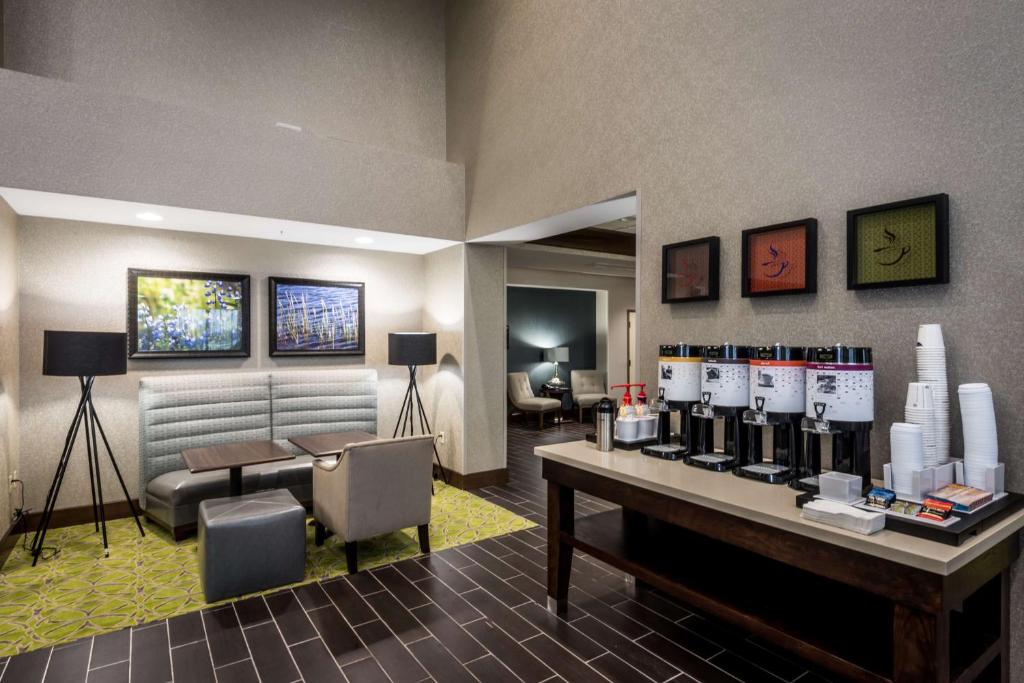 Hampton Inn & Suites By Hilton Hammond, In photo 4