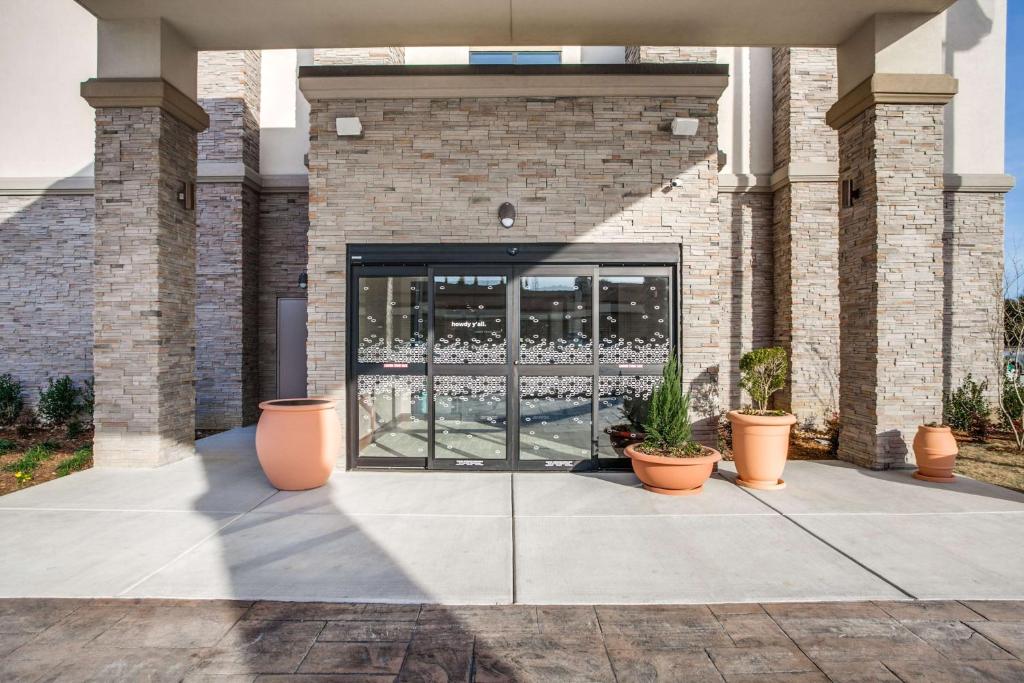 Hampton Inn & Suites Dallas-Central Expy/North Park Area photo 2