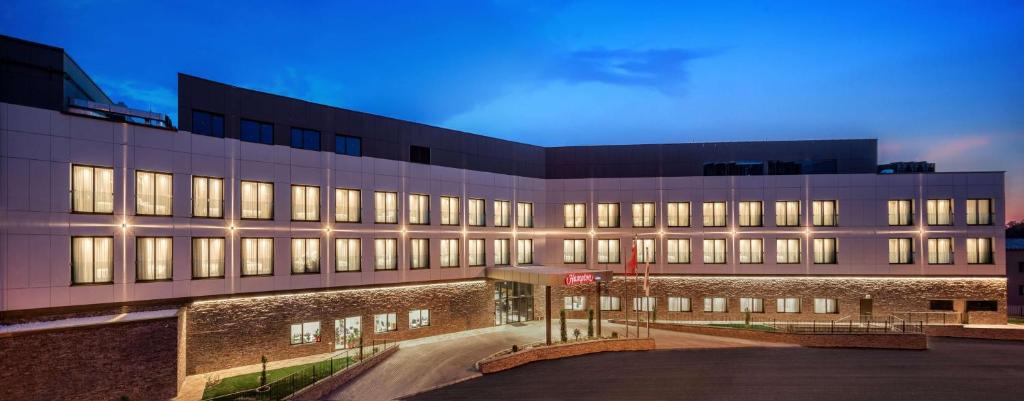 Hampton By Hilton Izmir Aliaga photo 1