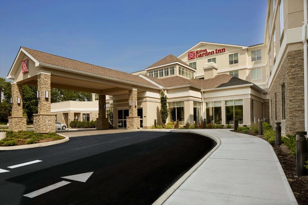 Hilton Garden Inn Roslyn image