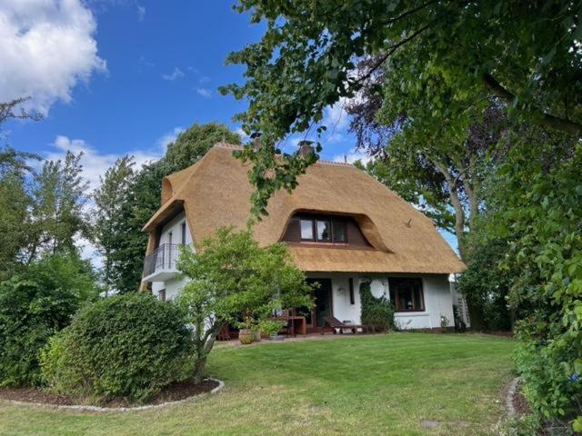 Reetdachlandhaus Wiemershörn photo 1