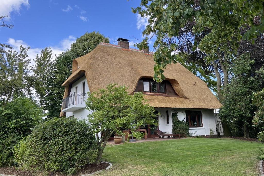 Reetdachlandhaus Wiemershörn photo 3