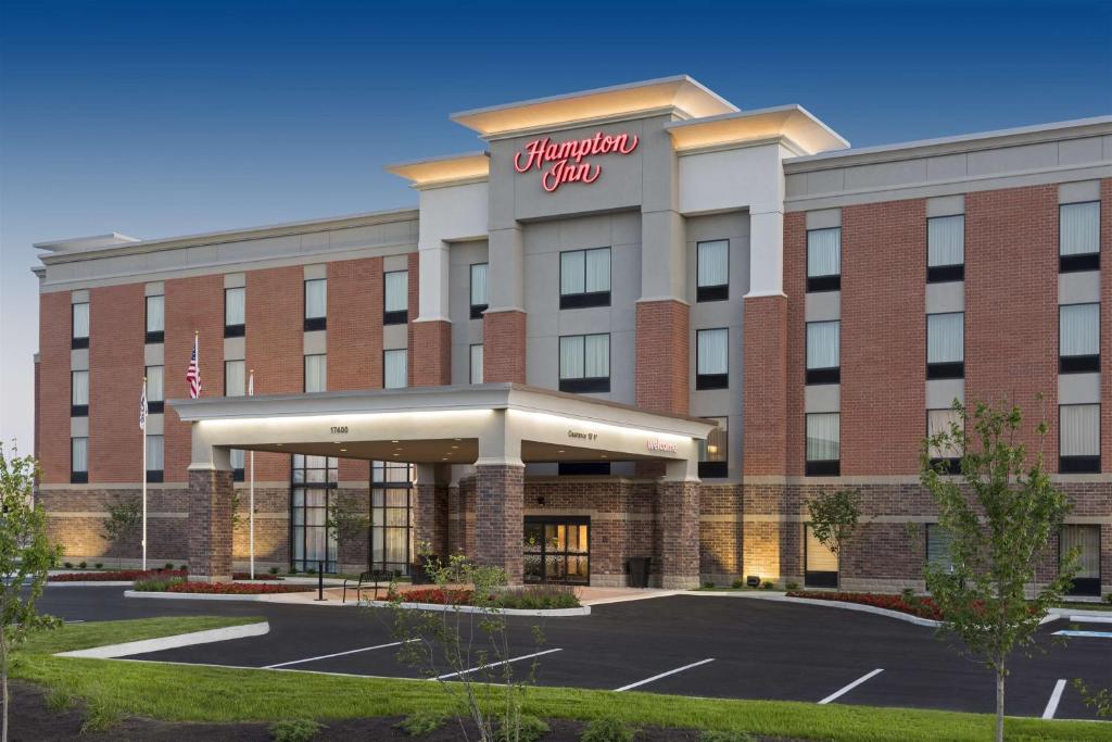 Hampton Inn Westfield image