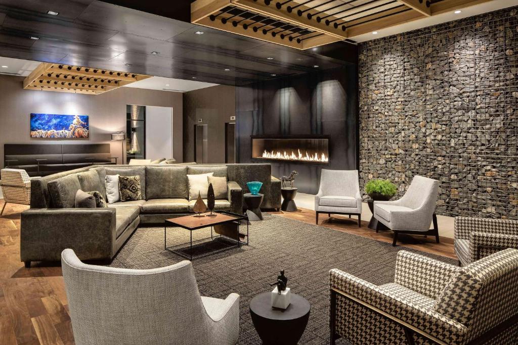 Doubletree By Hilton Greeley At Lincoln Park photo 4