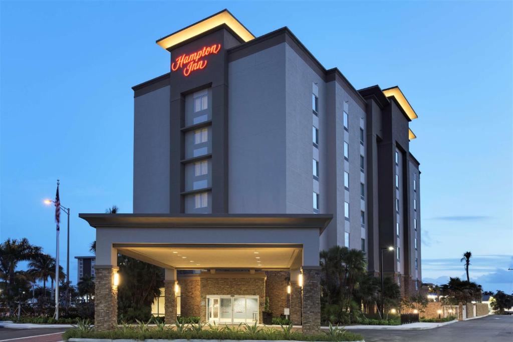 Hampton Inn Fort Lauderdale Pompano Beach image