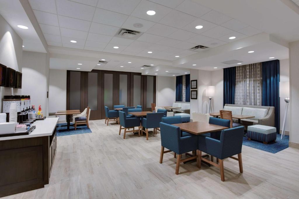 Hampton Inn Fort Lauderdale Pompano Beach photo 4