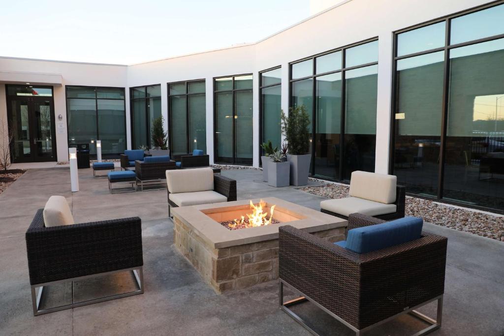 Hilton Garden Inn Austin Airport photo 1