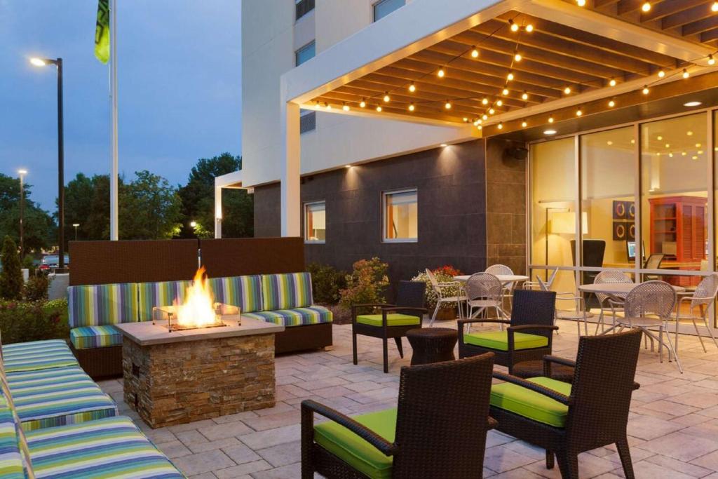 Home2 Suites by Hilton Albany Airport/Wolf Rd photo 2